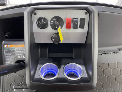 2025 E-Z-GO Express S4 Gas