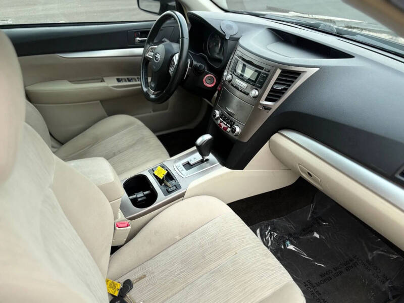 2013 Subaru Outback 2.5i Premium