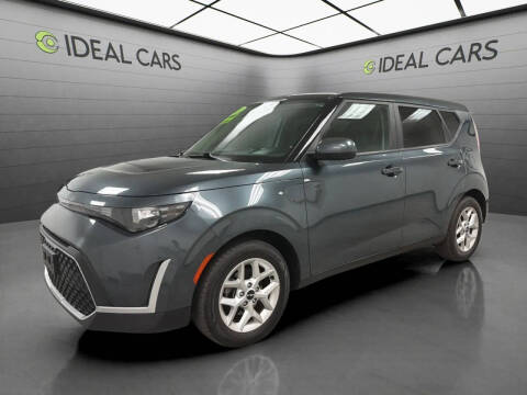 2023 Kia Soul LX Photo