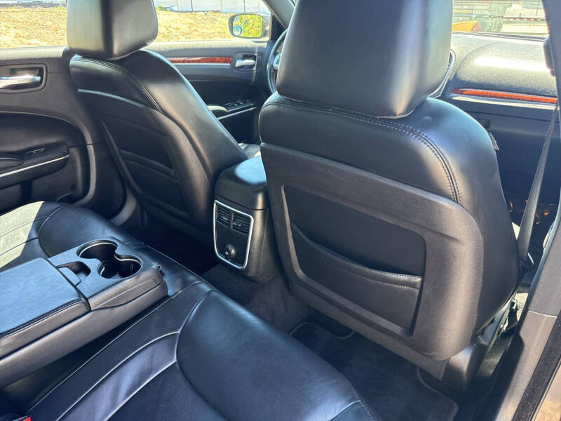 2014 Chrysler 300