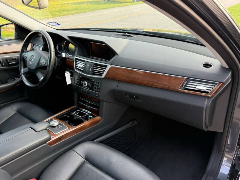 2011 Mercedes-Benz E-Class E 350 BlueTEC Luxury