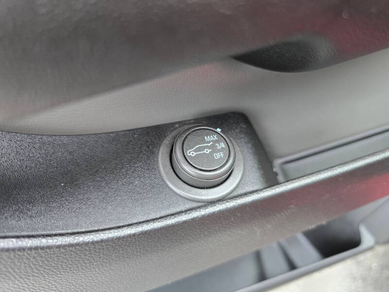 2011 Cadillac SRX Performance Collection