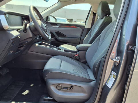 2025 Volkswagen Tiguan SE 4Motion