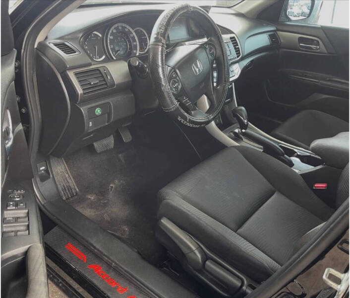 Image 4 of 2015 Honda Accord LX