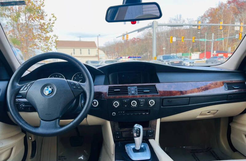 2010 BMW 5 Series 528i xDrive