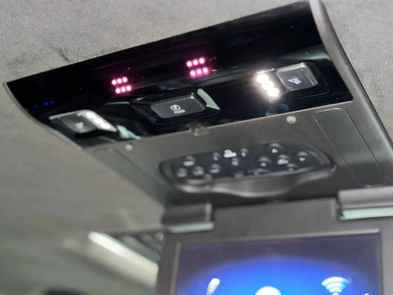 2017 Cadillac Escalade Platinum