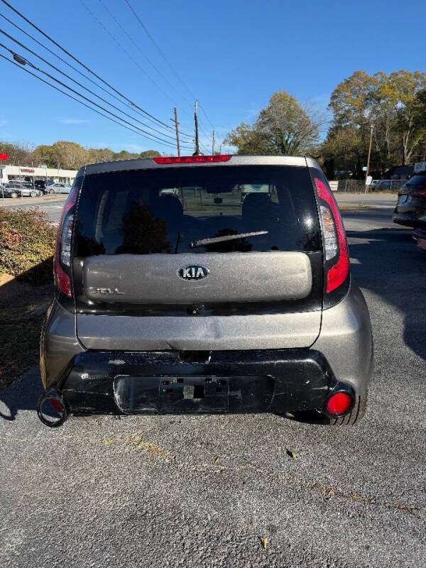 2016 Kia Soul +