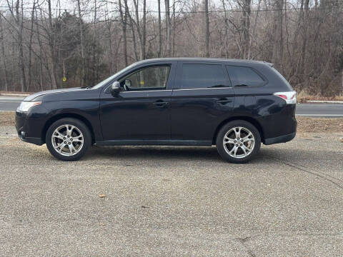 2014 Mitsubishi Outlander SE