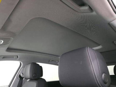 2022 Audi e-tron quattro Premium