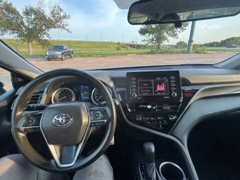 2022 Toyota Camry LE