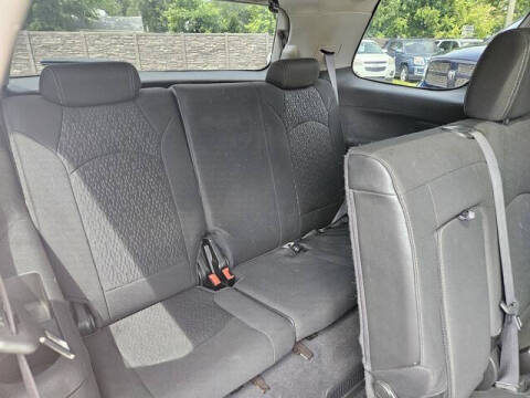 2013 GMC Acadia SLE-2