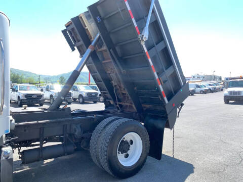 2016 Freightliner M2 106