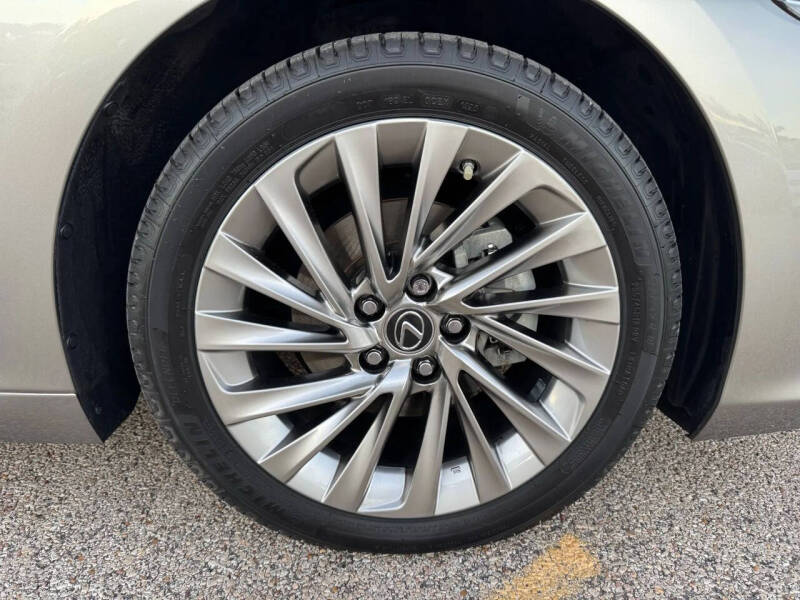 2021 Lexus ES 350 Ultra Luxury