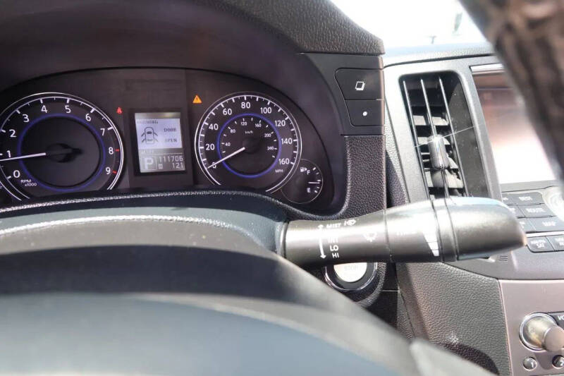 2015 Infiniti Q40