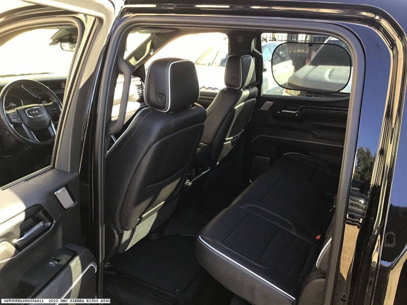 2023 GMC Sierra 1500 AT4X