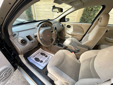 2004 Saturn Ion 3