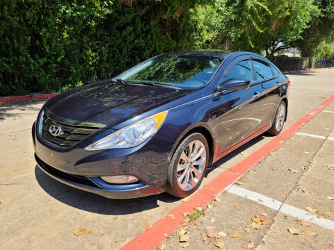 2013 Hyundai Sonata for sale at DFW Autohaus in Dallas TX