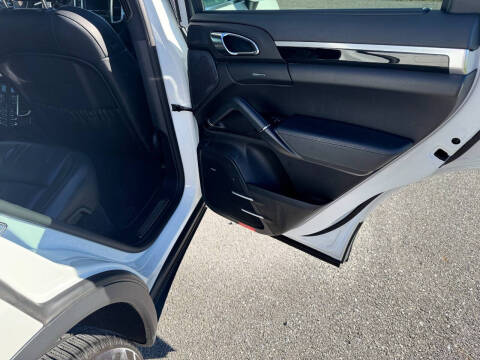 2015 Porsche Cayenne S