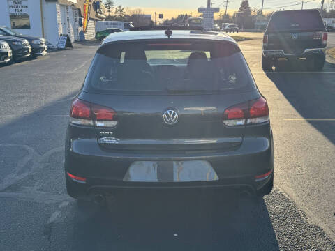 2011 Volkswagen GTI Base PZEV