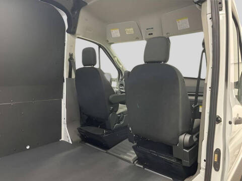 2025 Ford Transit 250