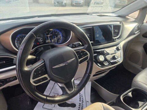 2017 Chrysler Pacifica Touring Plus