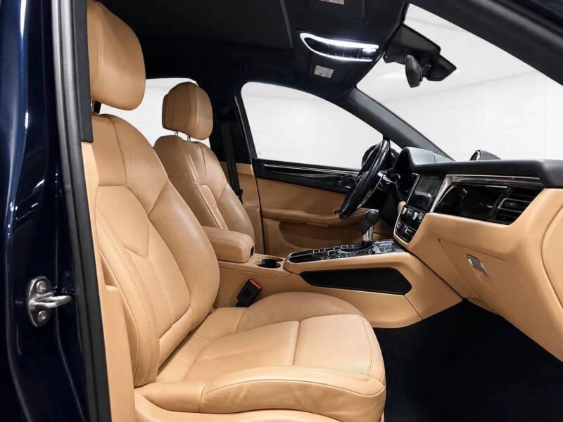 2020 Porsche Macan S