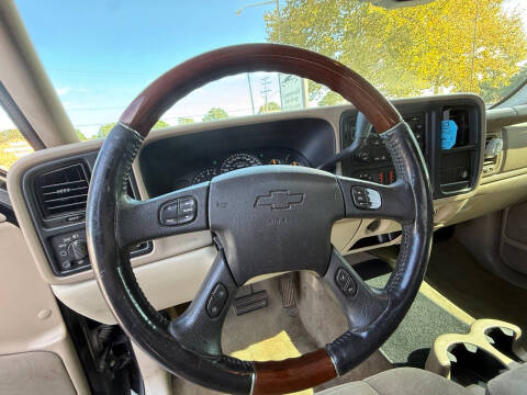 2005 Chevrolet Avalanche 1500 LS