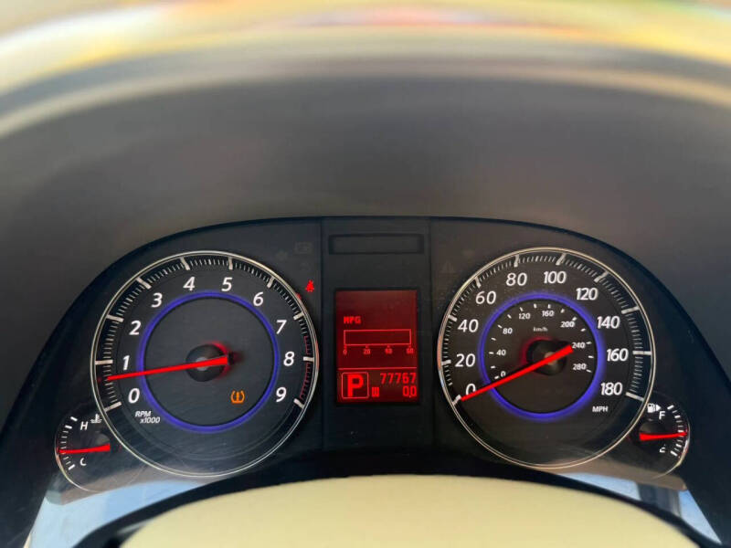 2011 Infiniti FX35