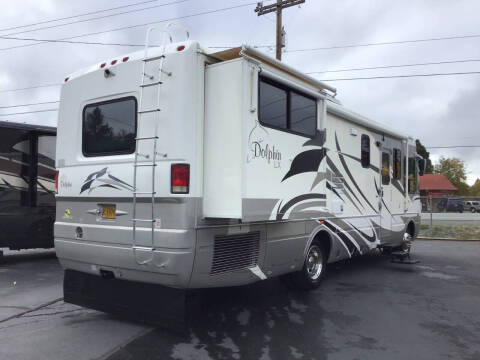 2005 National RV Dolphin 6320LX / 34ft
