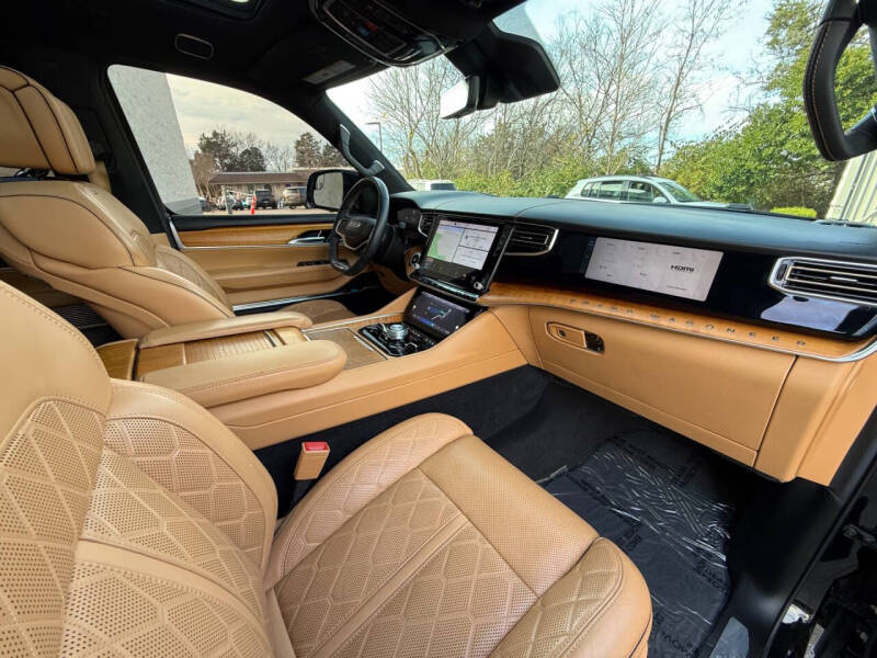 2022 Jeep Grand Wagoneer Series III