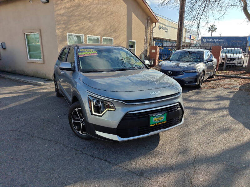 2023 Kia Niro LX