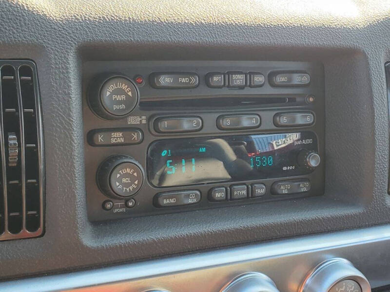 2004 Chevrolet SSR LS