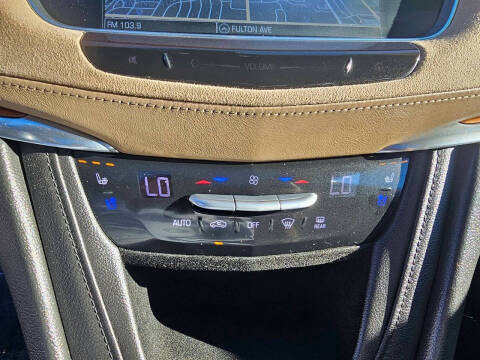2017 Cadillac XT5 Platinum