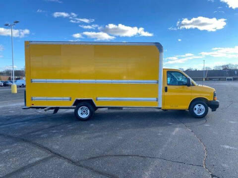 2017 GMC Savana 3500