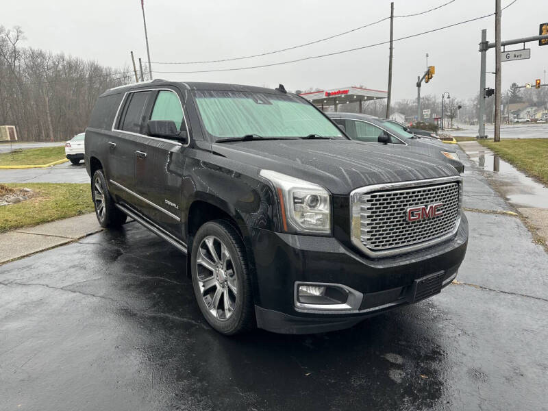 2017 GMC Yukon XL Denali's photo