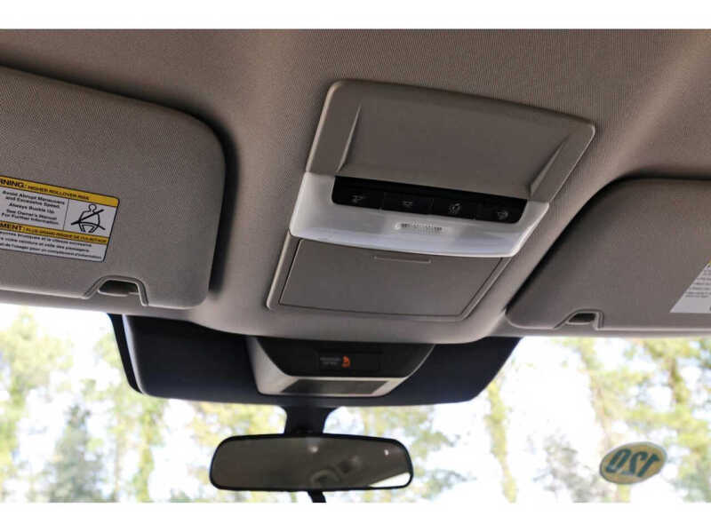 2025 Nissan Pathfinder S