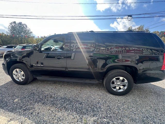 2011 GMC Yukon XL SLT photo 6