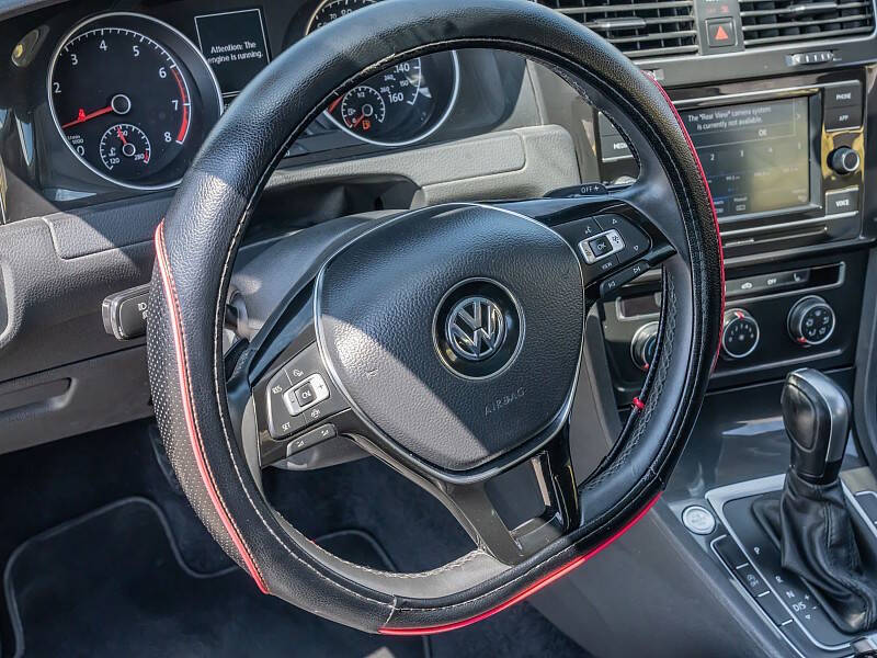 2021 Volkswagen Golf TSI