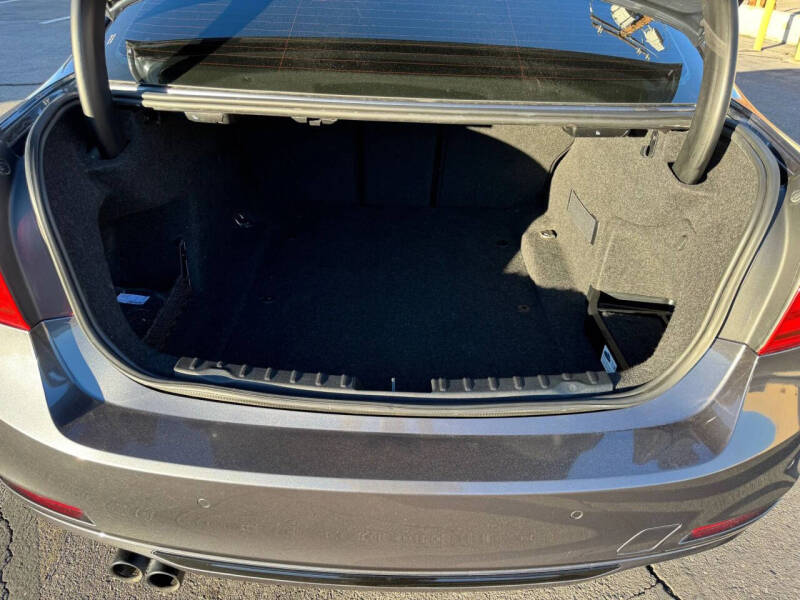 2015 BMW 3 Series 328i