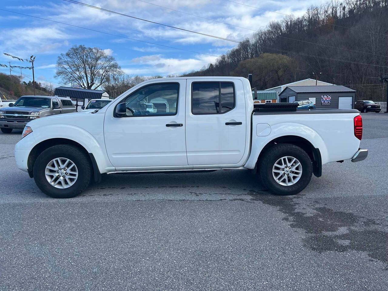 2021 Nissan Frontier for sale at Auto Energy in Lebanon, VA