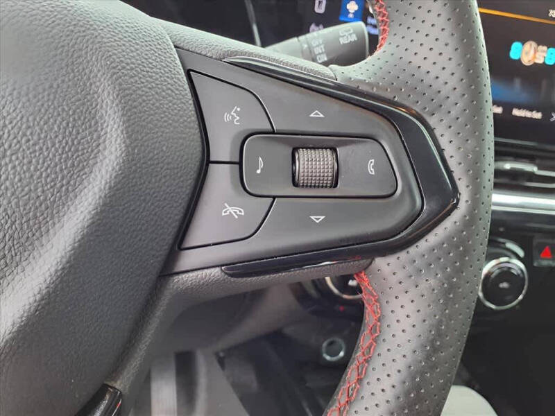 2025 Chevrolet Trax RS