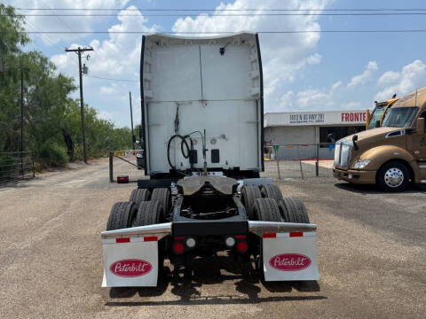 2023 Peterbilt 579