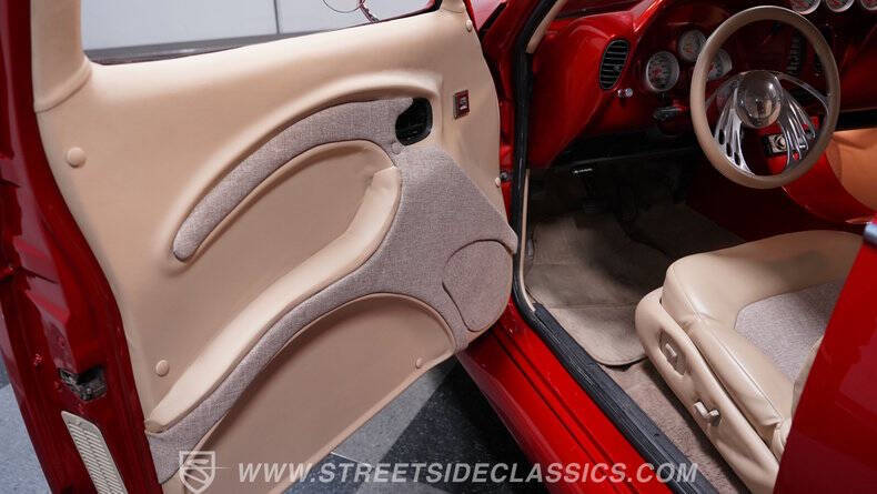 1939 Studebaker Coupe Express