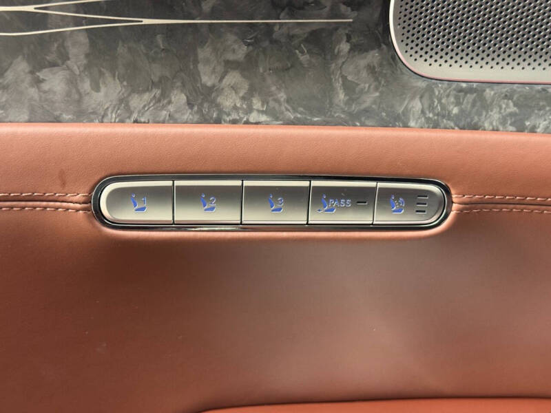 2024 Genesis G90 3.5T e-Supercharger