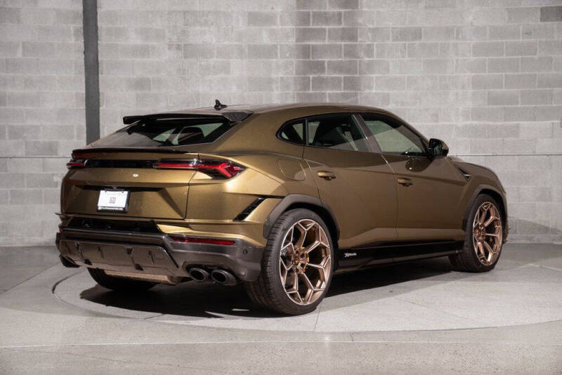 2024 Lamborghini Urus Performante