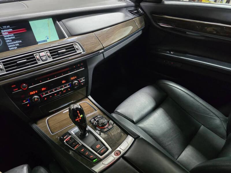 2013 BMW 7 Series
