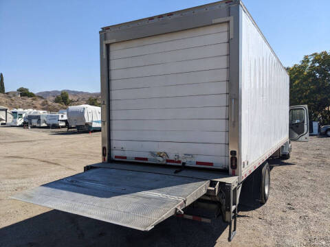 2018 Freightliner M2 106