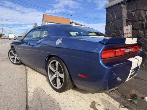 2011 Dodge Challenger SRT8 392
