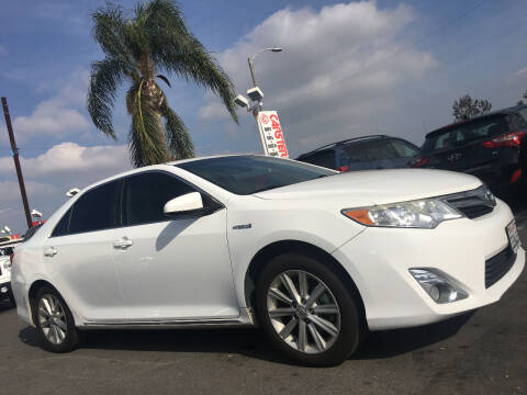 2013 Toyota Camry Hybrid for sale at CARSTER in Huntington Beach CA
