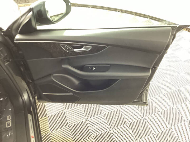 2019 Audi Q8 quattro Prestige 55 TFSI